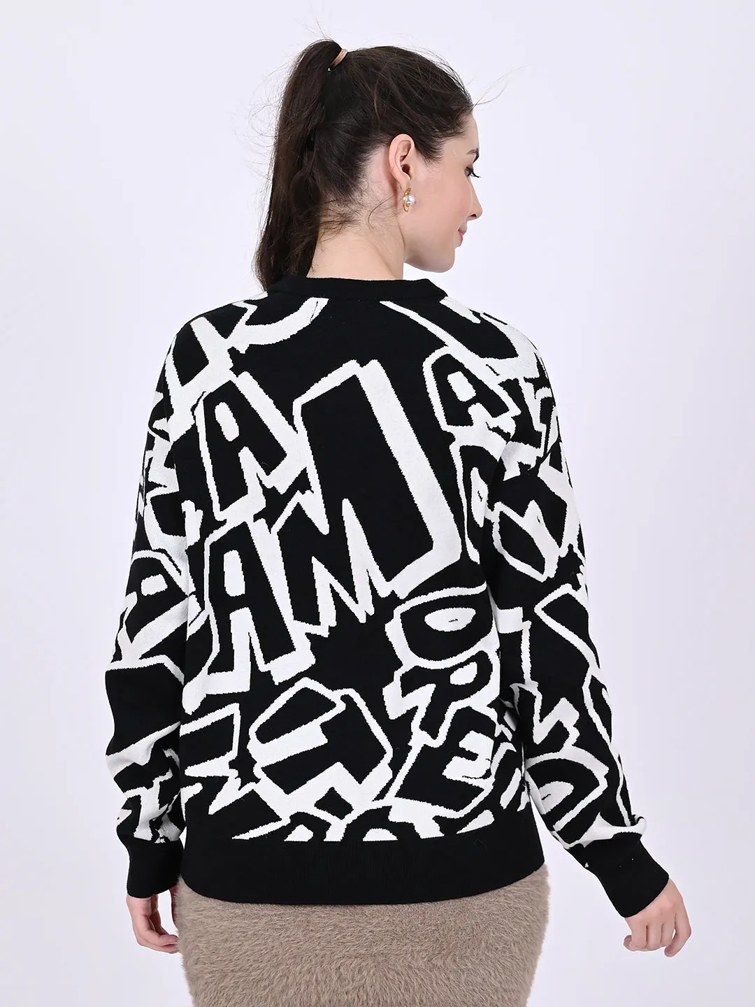 Women Black & White Sweatshirt